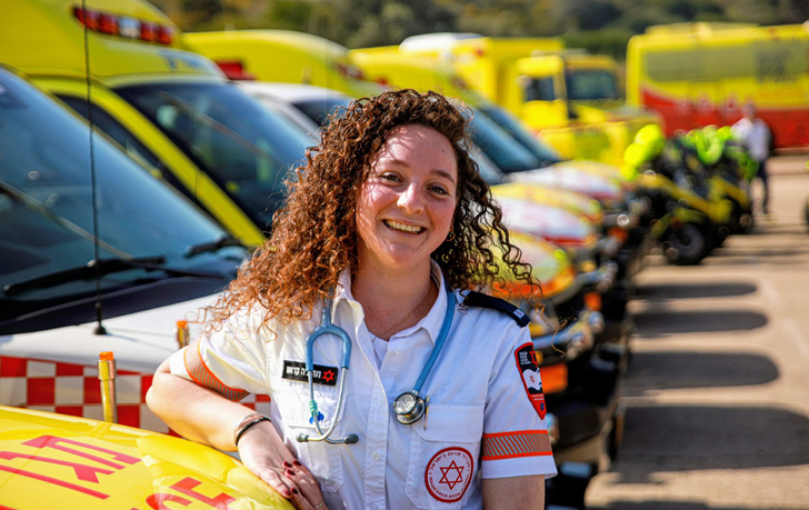 פראמדיק/ית שירות לאומי