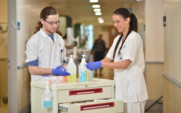 סייע/ת אחות בקופת חולים